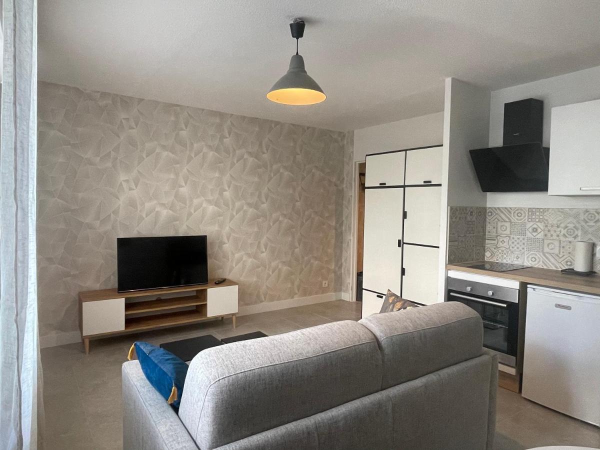 Au Calme Proche Centre-Ville, Studio Renove Avec Equipements Neufs Et Parking Prive Gap Extérieur photo